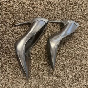 Size 9.5 Elegant Silver Stiletto Heels